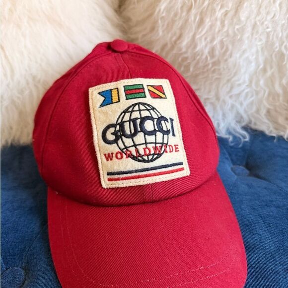 Gucci Red Cotton Baseball Cap with Interior Label